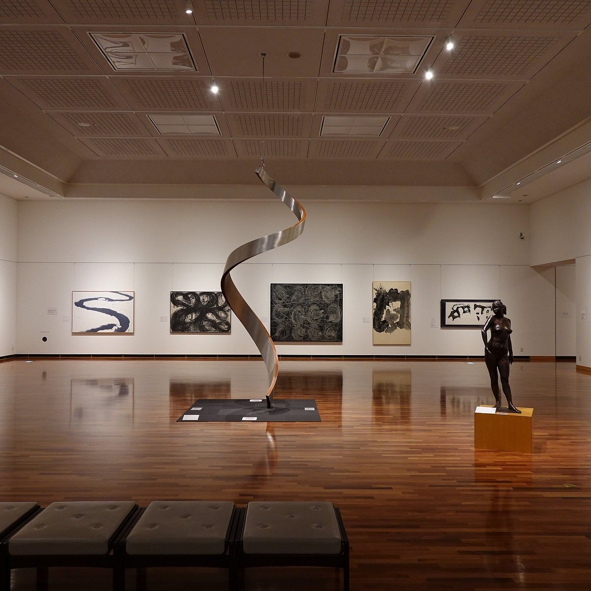 🖼️ 니가타 현립 반다이지마 미술관 이미지 6